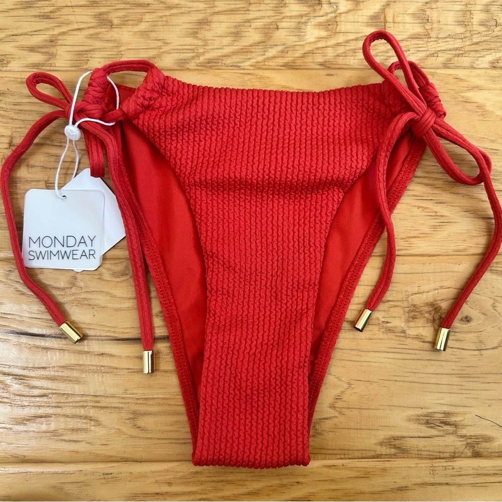 Monday Swimwear NWT Cala Conta Tie Side Swim Bottoms Sangria Crinkle Texture P